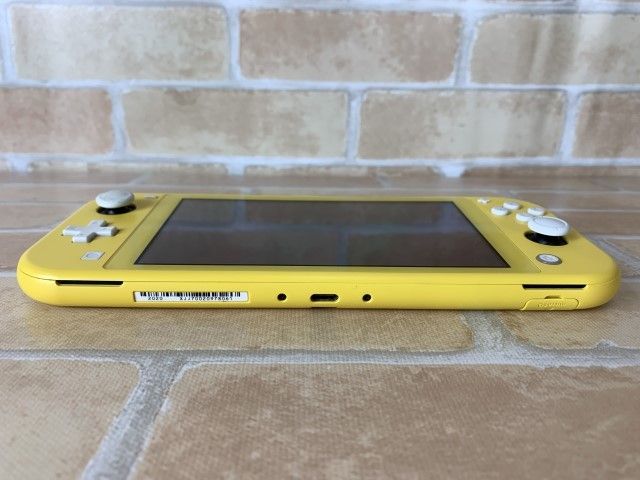 中古】 Nintendo Switch Lite 本体 ﾆﾝﾃﾝﾄﾞｰｽｲｯﾁ ﾗｲﾄ 各色 551419