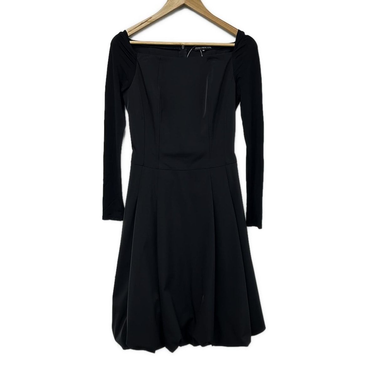 FOXEY NEWYORK ブラックベロアワンピース　サイズ40 FOXEY NEW YORK フォクシーニューヨーク ﾌﾞﾗｯｸ 37183-VA0FI403T ﾍﾞﾛｱ
