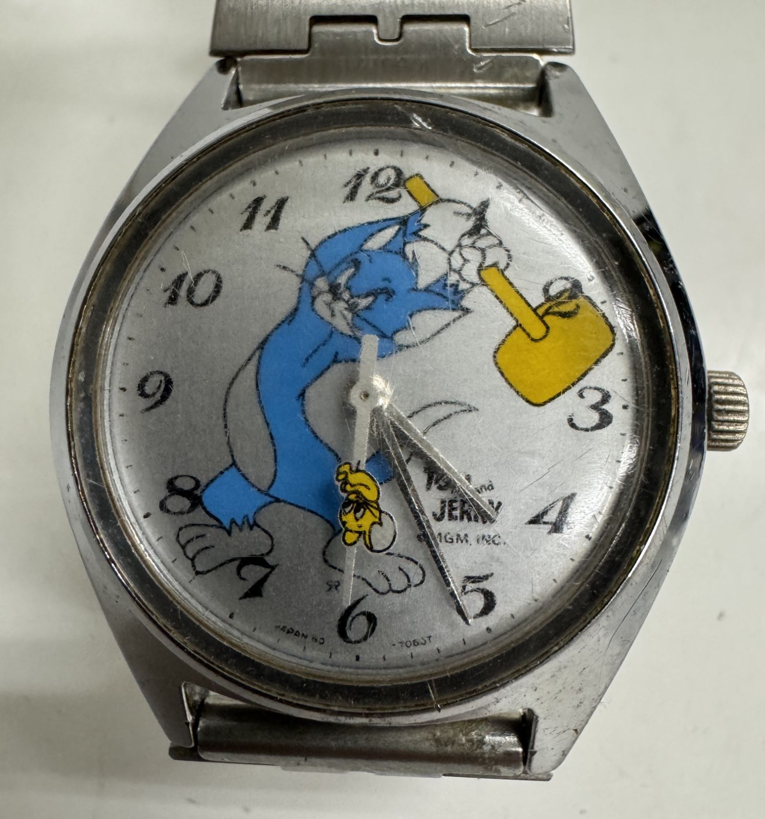 トムとジェリー 手巻き時計　TOM and JERRY レトロ レトロ】トムとジェリー 手巻腕時計 - メルカリ