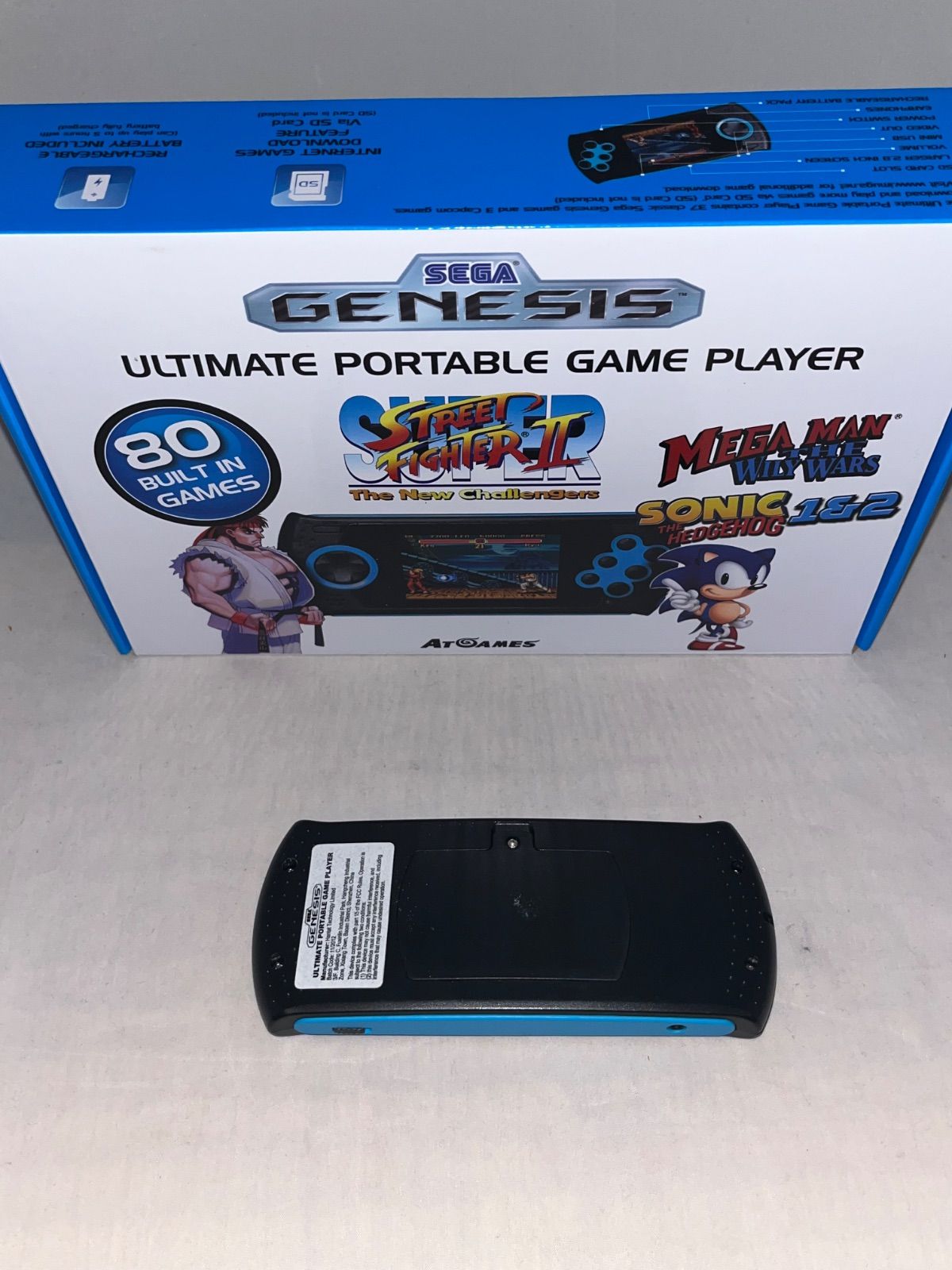 希少】SEGA GENESIS ULTIMATE PORTABLE GAME PLAYER ☆ メガドライブ