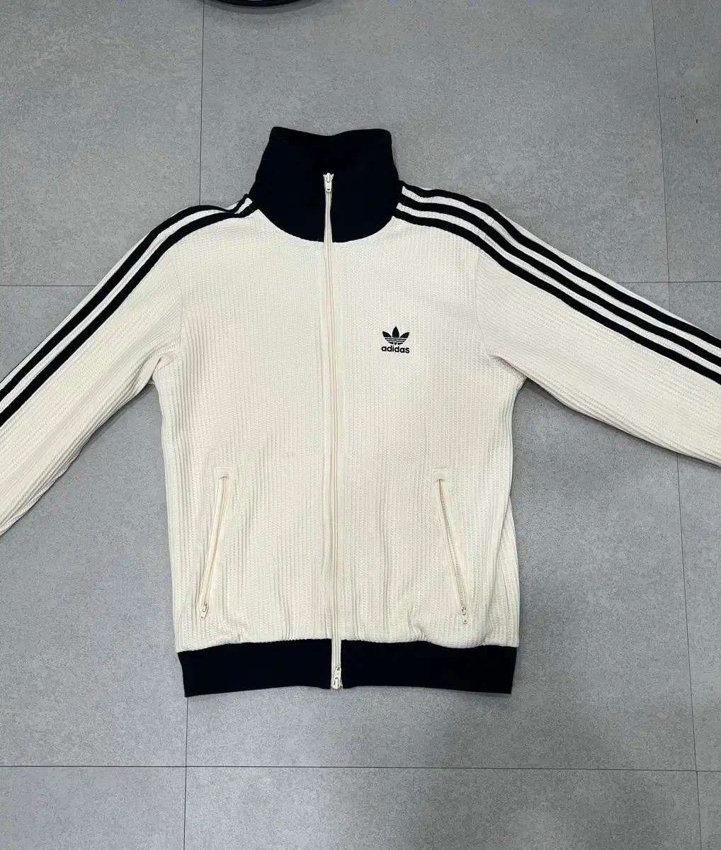 韓国限定】adidas ワッフルジャケット ベッケンバウアー ホワイト M 