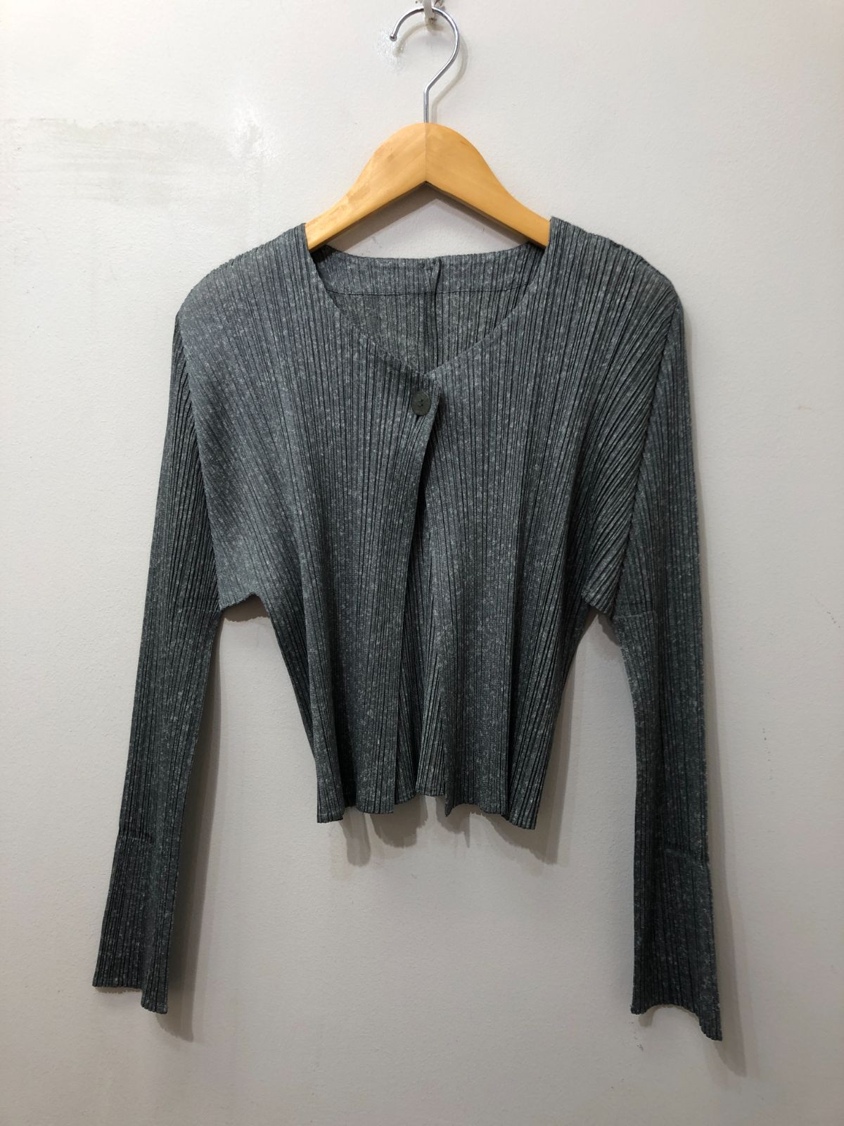 42☆PLEATS PLEASE プリーツプリーズ イッセイミヤケ☆ボレロ 42☆PLEATS PLEASE プリーツプリーズ イッセイミヤケ☆ボレロ