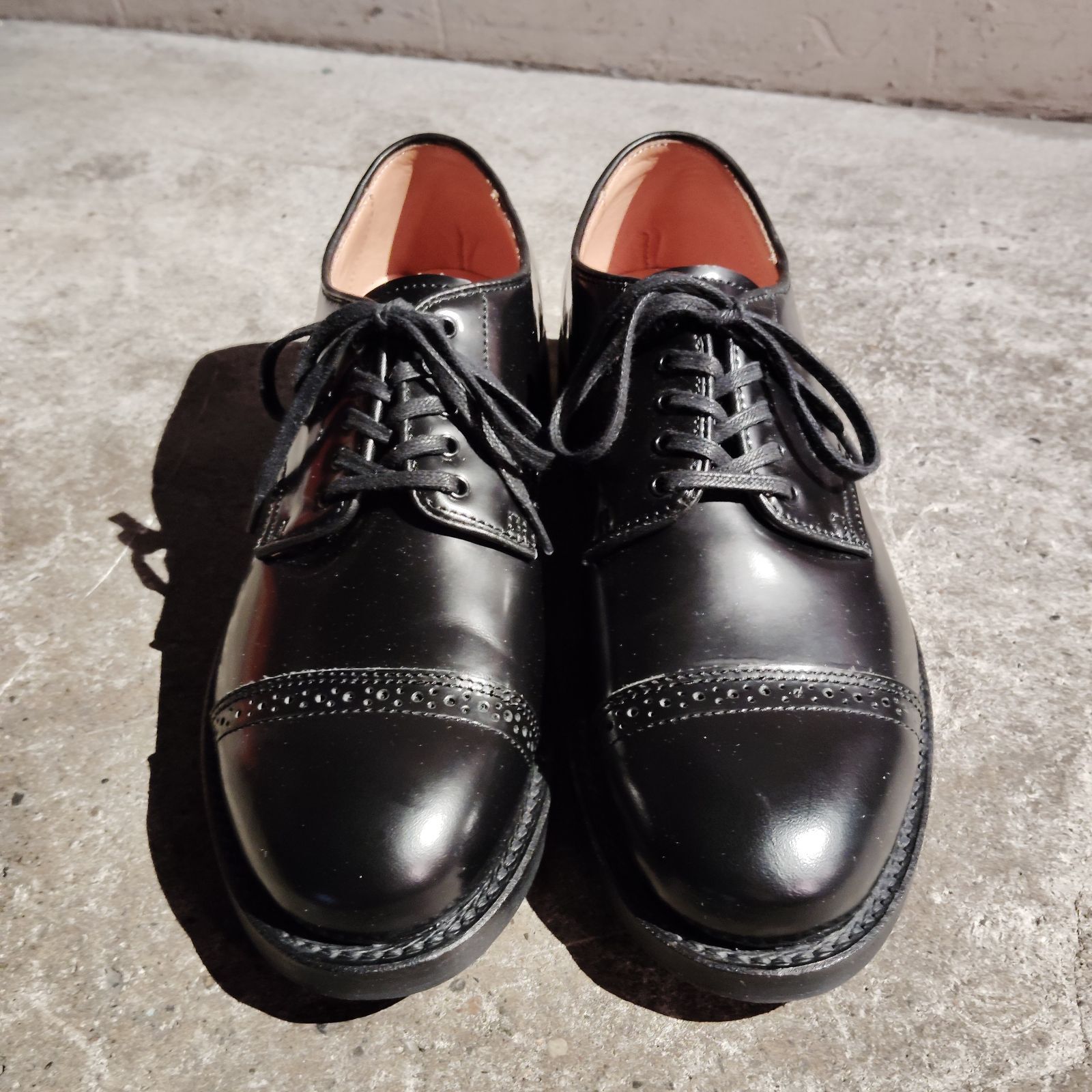 THE CRIME パンチドキャップドレストゥシューズ ストレートチップ 25cm