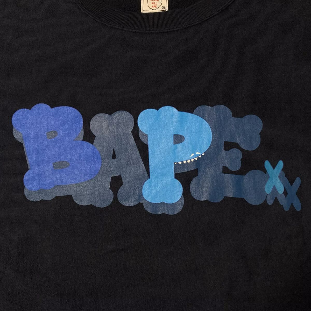☆激レア☆ KAWS × BAPE LOGO 長袖スウェット Sサイズ ネイビー a