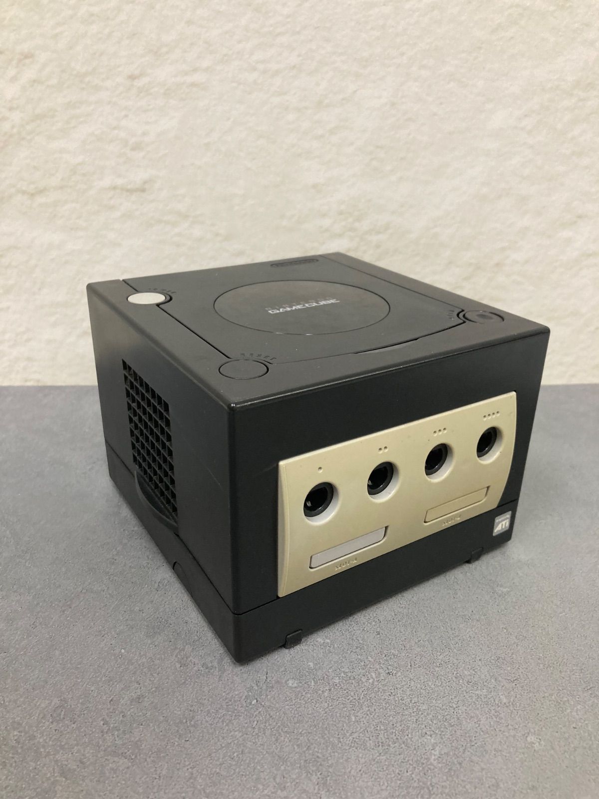 ゲームキューブです。 動作OK】任天堂 ニンテンドー ゲームキューブ 本体 ブラック 0324-404