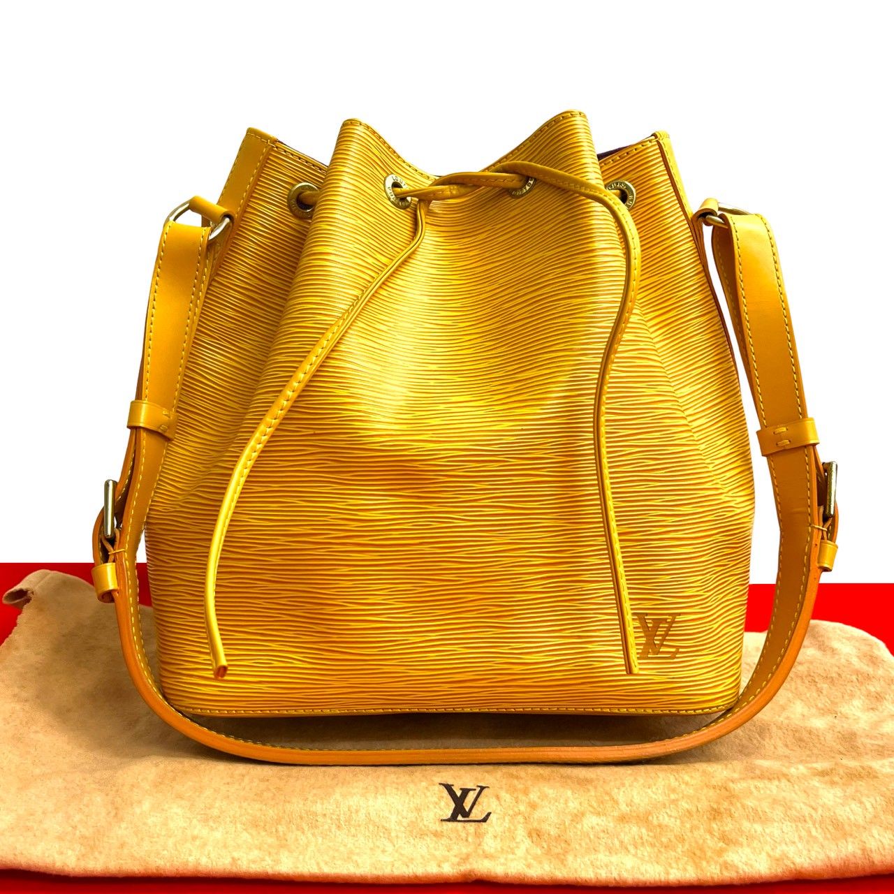 極 美品 保存袋付 LOUIS VUITTON ルイヴィトン プチノエ エピ 極 美品 保存袋付 LOUIS VUITTON ルイヴィトン プチノエ エピ