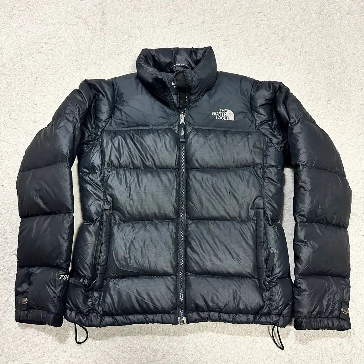 THE NORTH FACE ザノースフェイス 700 ブラック ダウン THE NORTH FACE ザノースフェイス 700 ブラック ダウン
