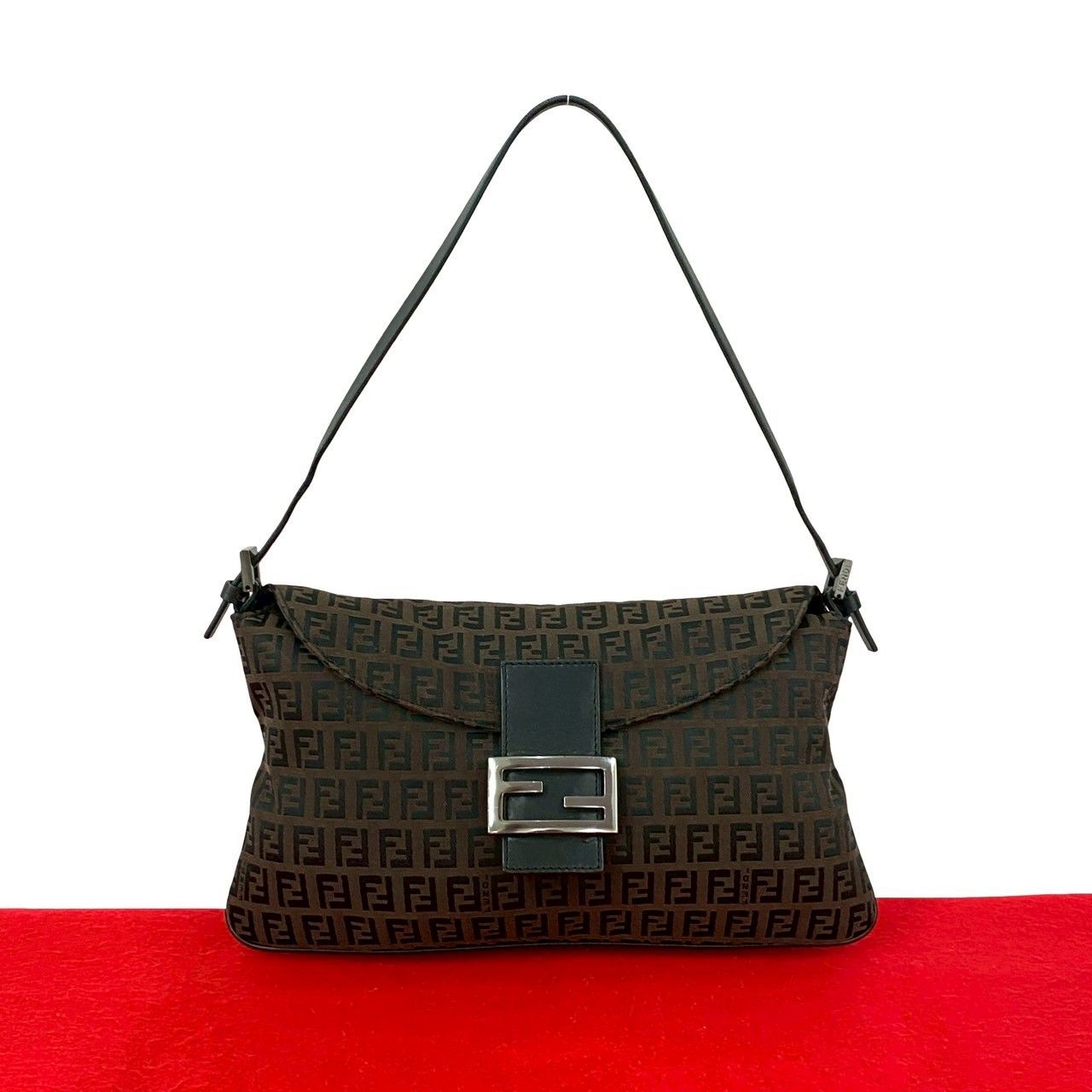 極 美品 FENDI フェンディ マンマバケット ズッキーノ FF キャンバス 
