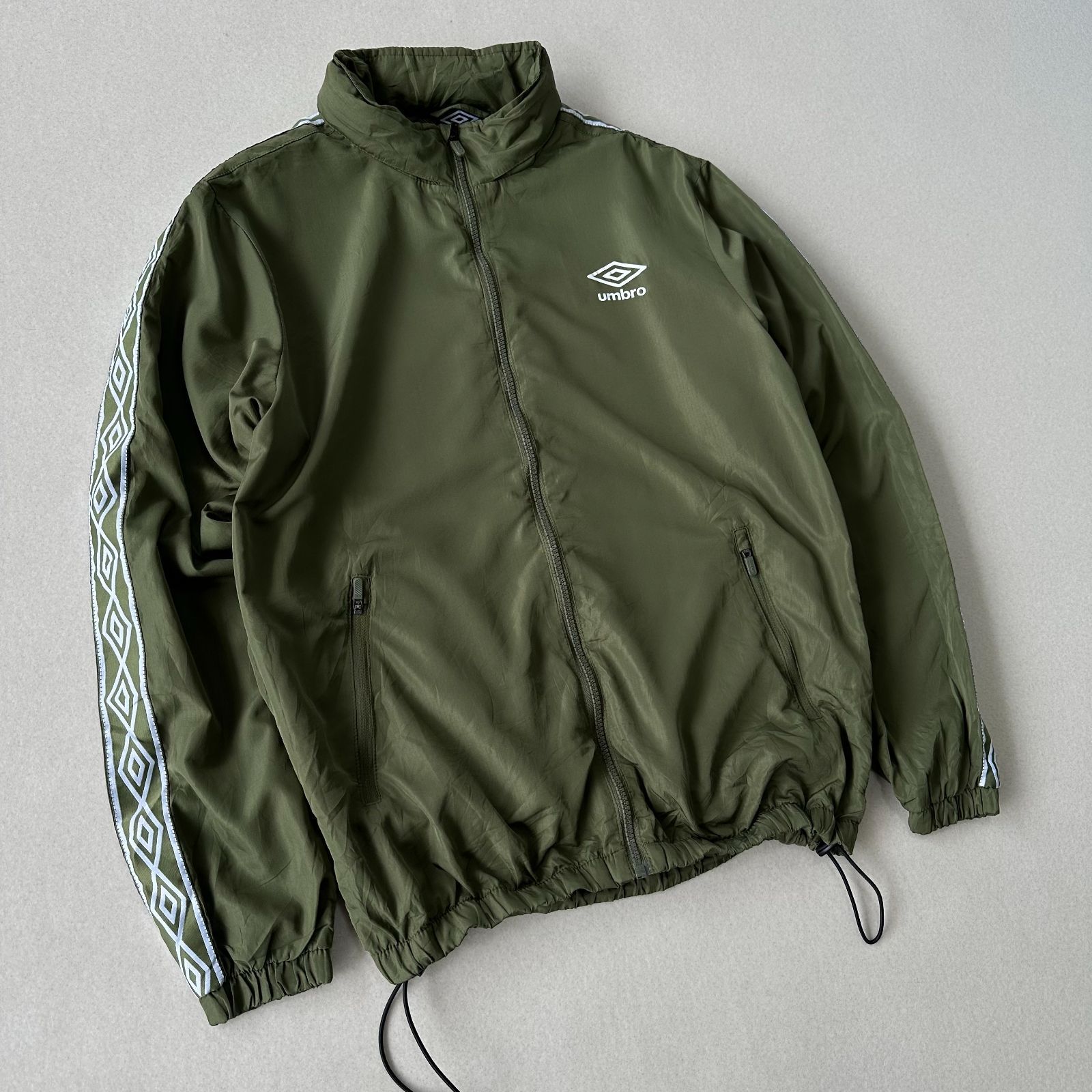 90s アンブロ UMBRO ナイロンジャケット オリーブグリーン S P2591