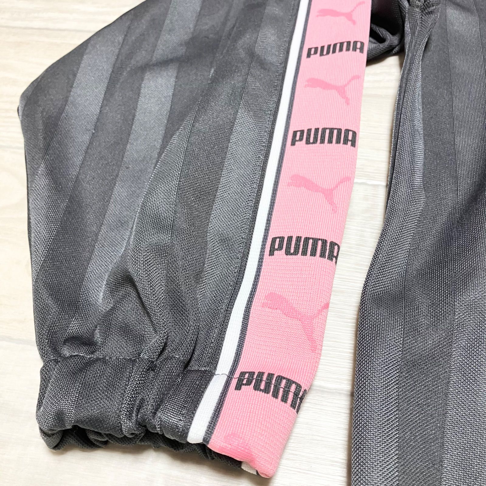 廃盤品 人気色 PUMA プーマ ジャージ ピンク レディス 上下