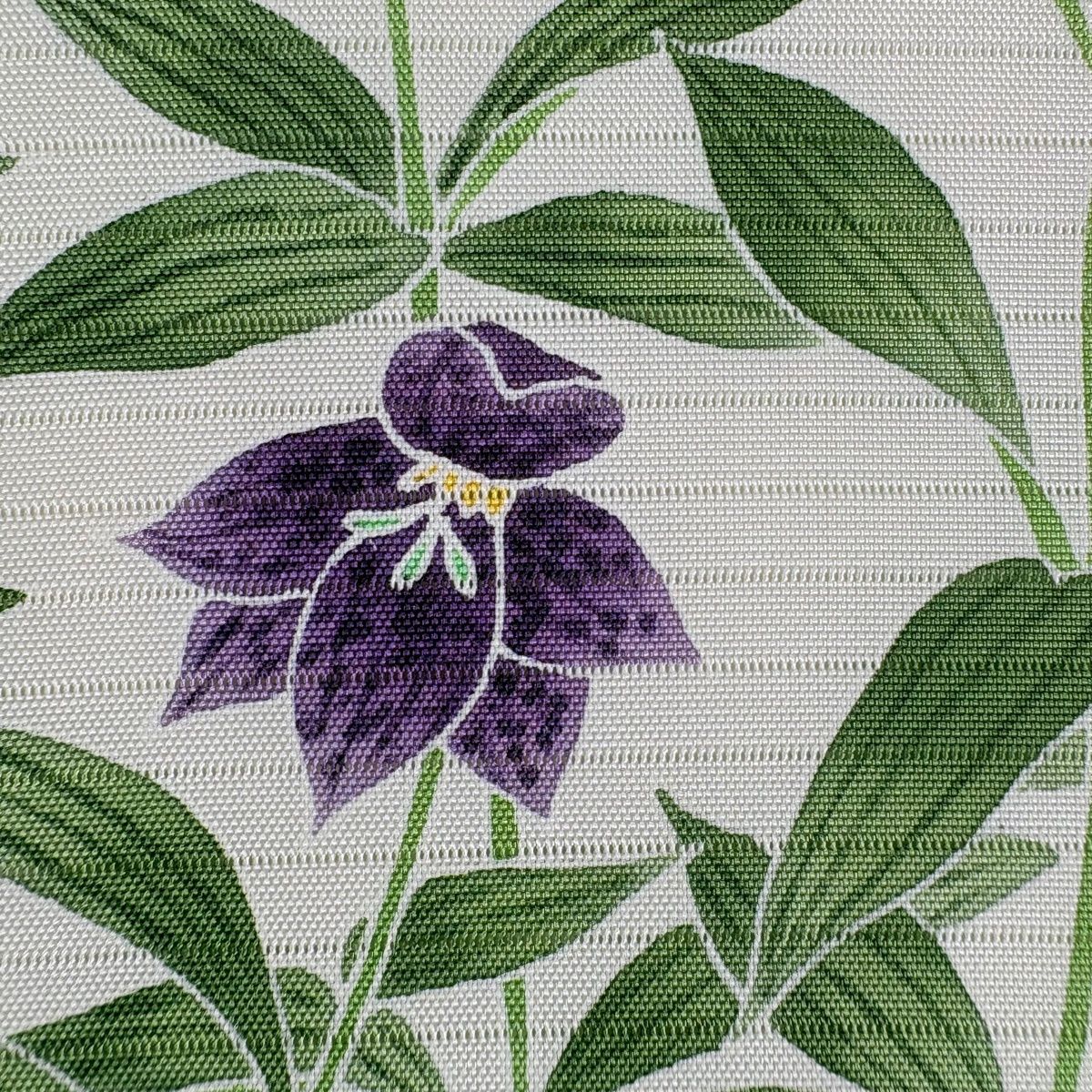 開き名古屋帯 秀品 落款 夏帯 絽 草花 ぼかし 薄緑 正絹 【中古 開き名古屋帯 秀品 落款 夏帯 絽 草花 ぼかし 薄緑 正絹 【中古