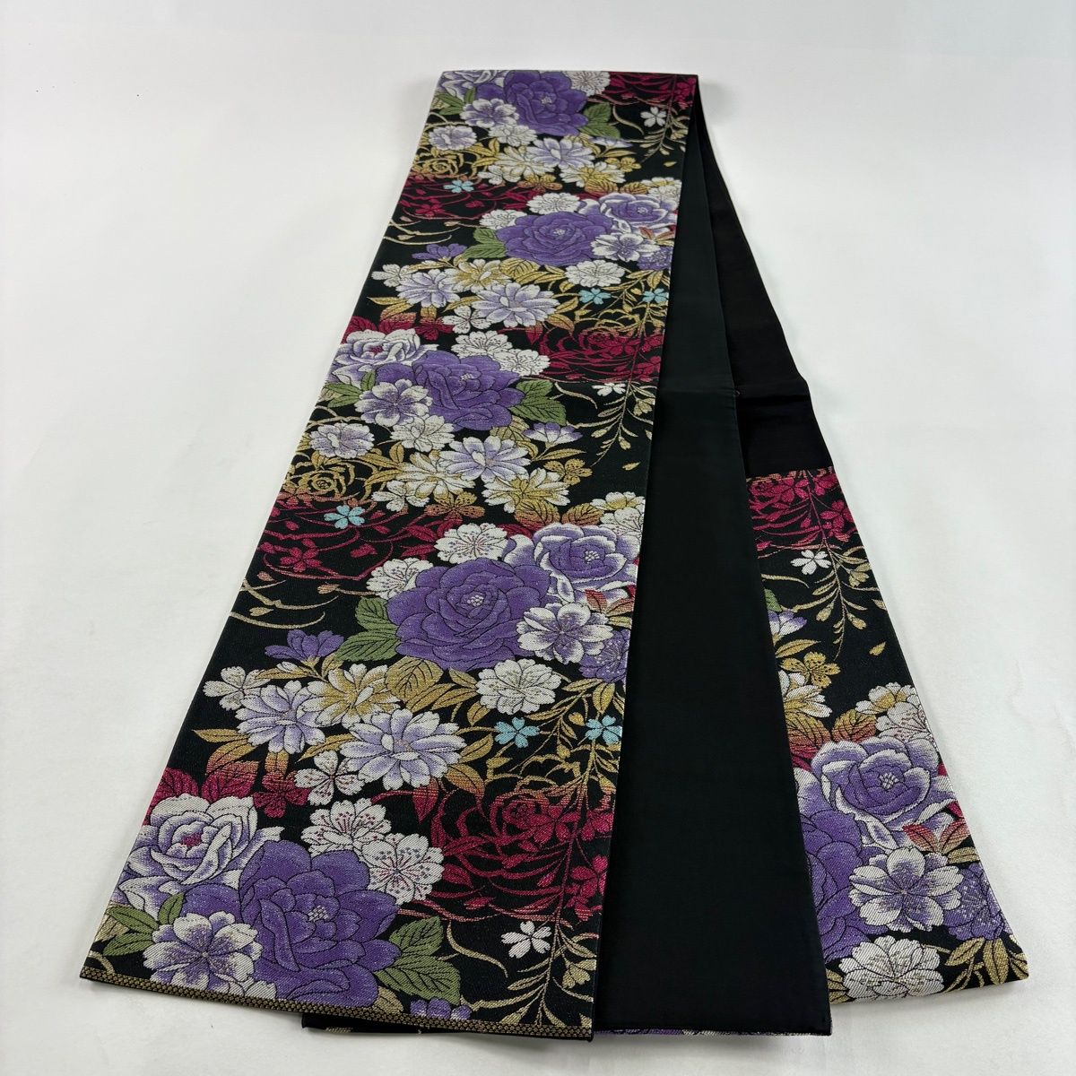 美品】 袋帯 名品 振袖向き 牡丹 桜 金糸 箔 黒 六通 正絹 美品】 袋帯 名品 振袖向き 牡丹 桜 金糸 箔 黒 六通 正絹