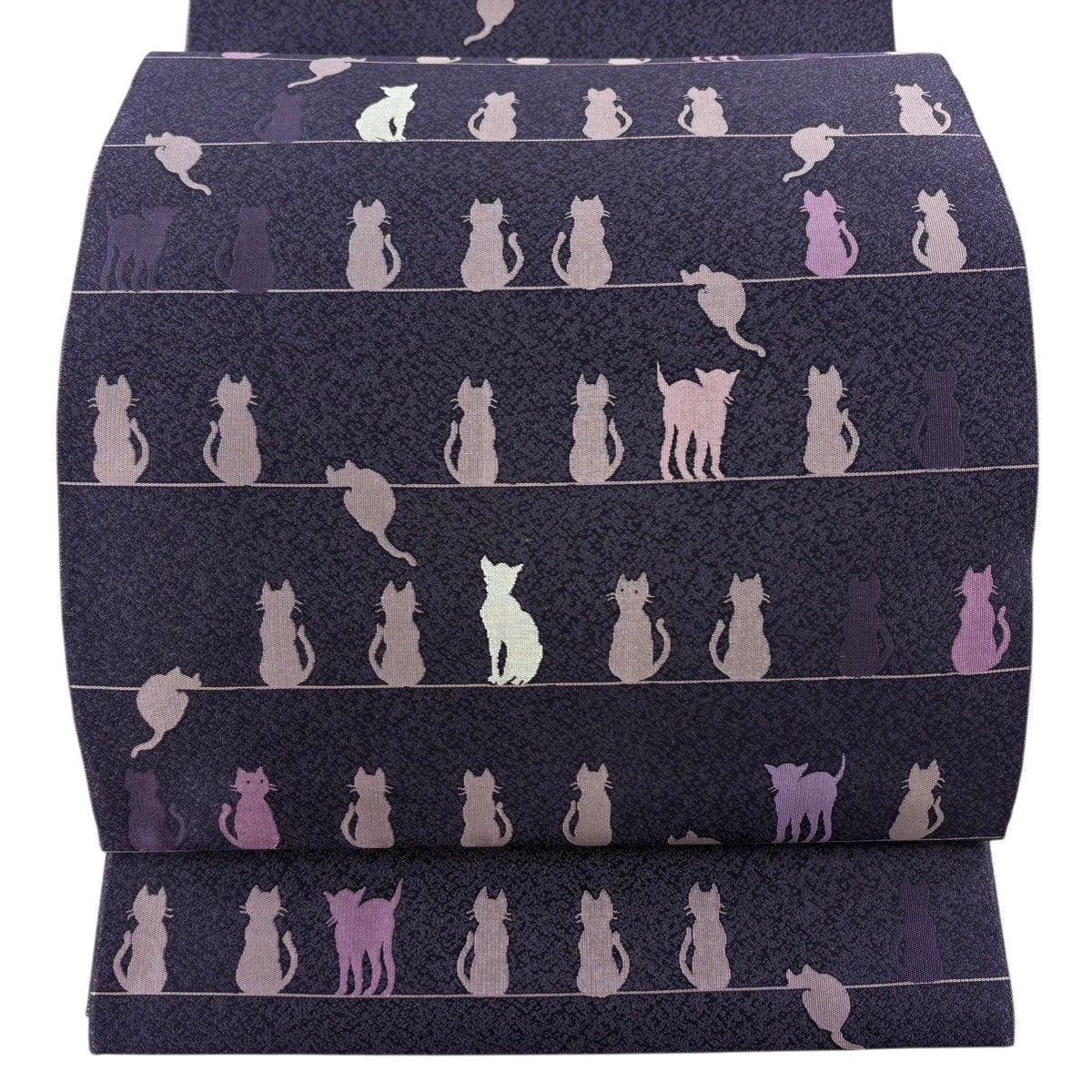 美品】 袋帯 逸品 となみ織物 落款 証紙 猫 紫 六通 正絹 【中古 美品】 袋帯 逸品 となみ織物 落款 証紙 猫 紫 六通 正絹 【中古