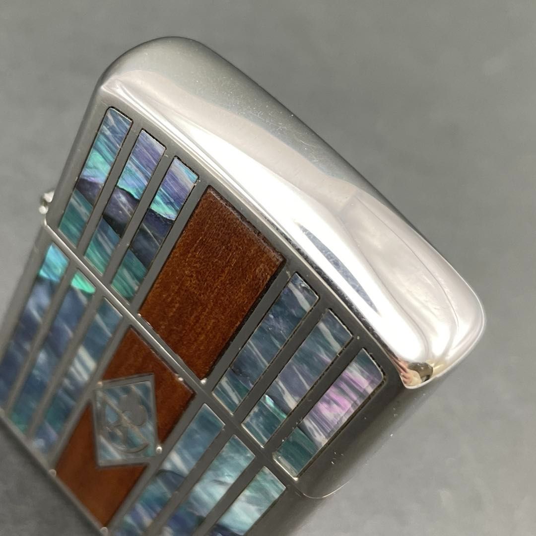 Zippo アーマー シェル&ウッド貼り 2004年7月製 螺鈿 貝殻/木板 Zippo アーマー シェル&ウッド貼り 2004年7月製 螺鈿 貝殻/木板