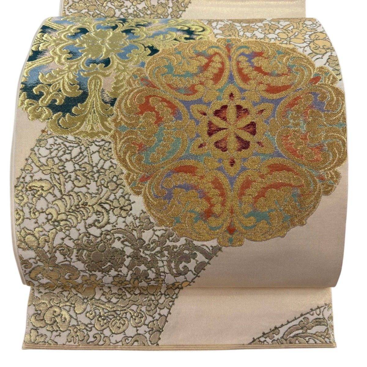 美品】 袋帯 逸品 川島織物 落款 関西仕立て 華文 花唐草 金銀糸 美品】 袋帯 逸品 川島織物 落款 関西仕立て 華文 花唐草 金銀糸