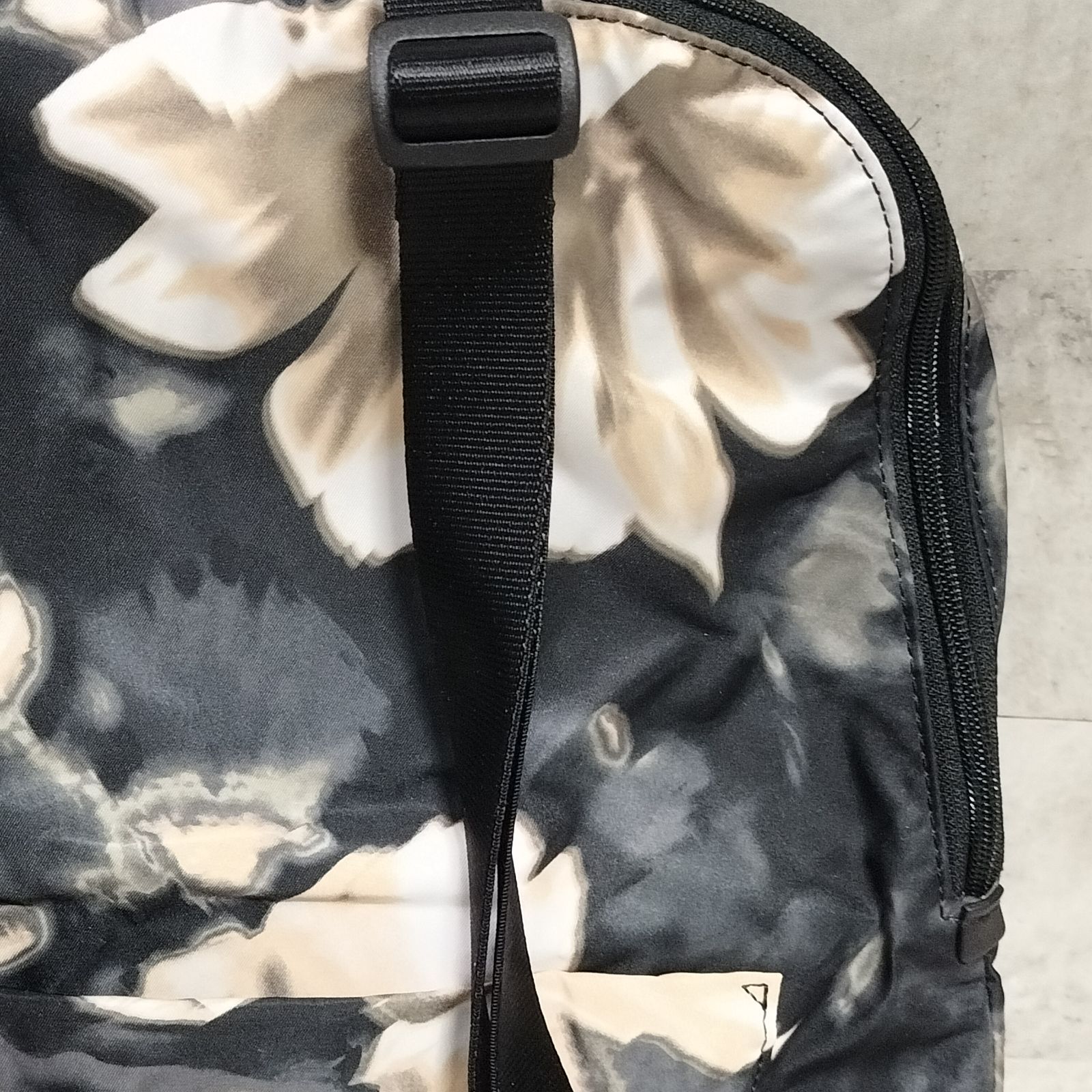 未使用品】TUMI トゥミ Voyageur Backpack ポッカブルリュック ポーチ