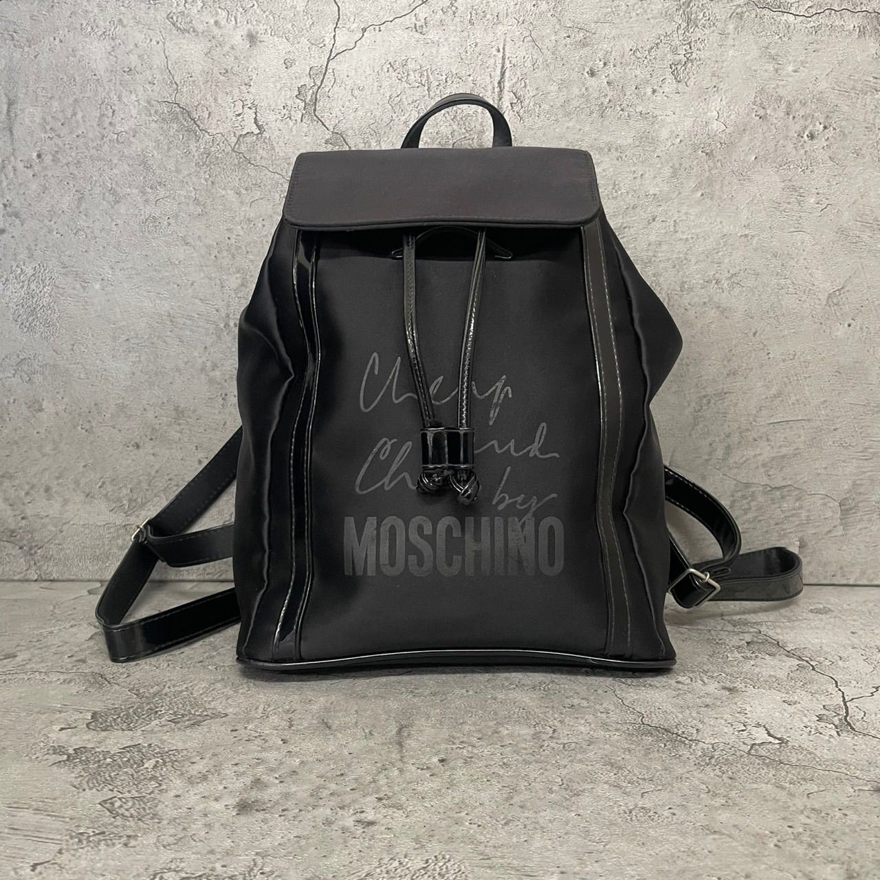 モスキーノ リュック バックパック ハート金具 ロゴプレート レザー 黒 
