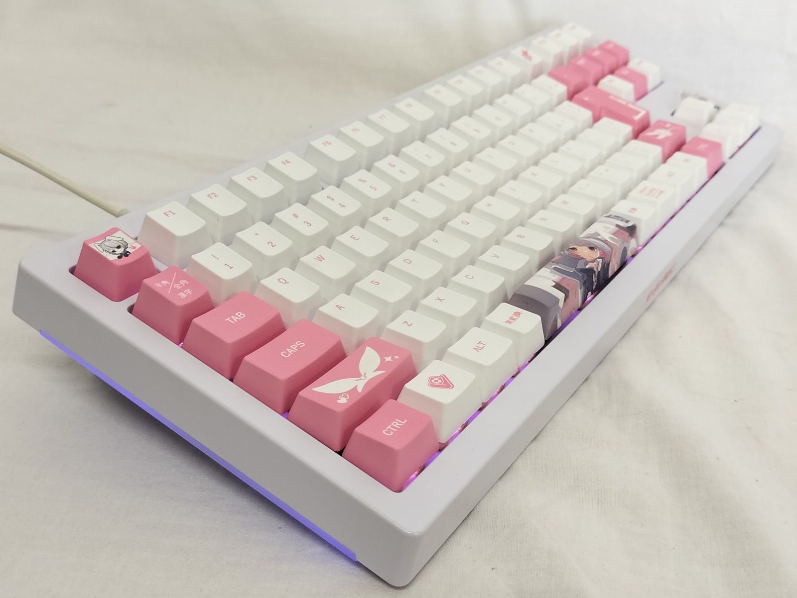 【動作OK/本体のみ】VSPO!GEAR 兎咲ミミ ゲーミングキーボード