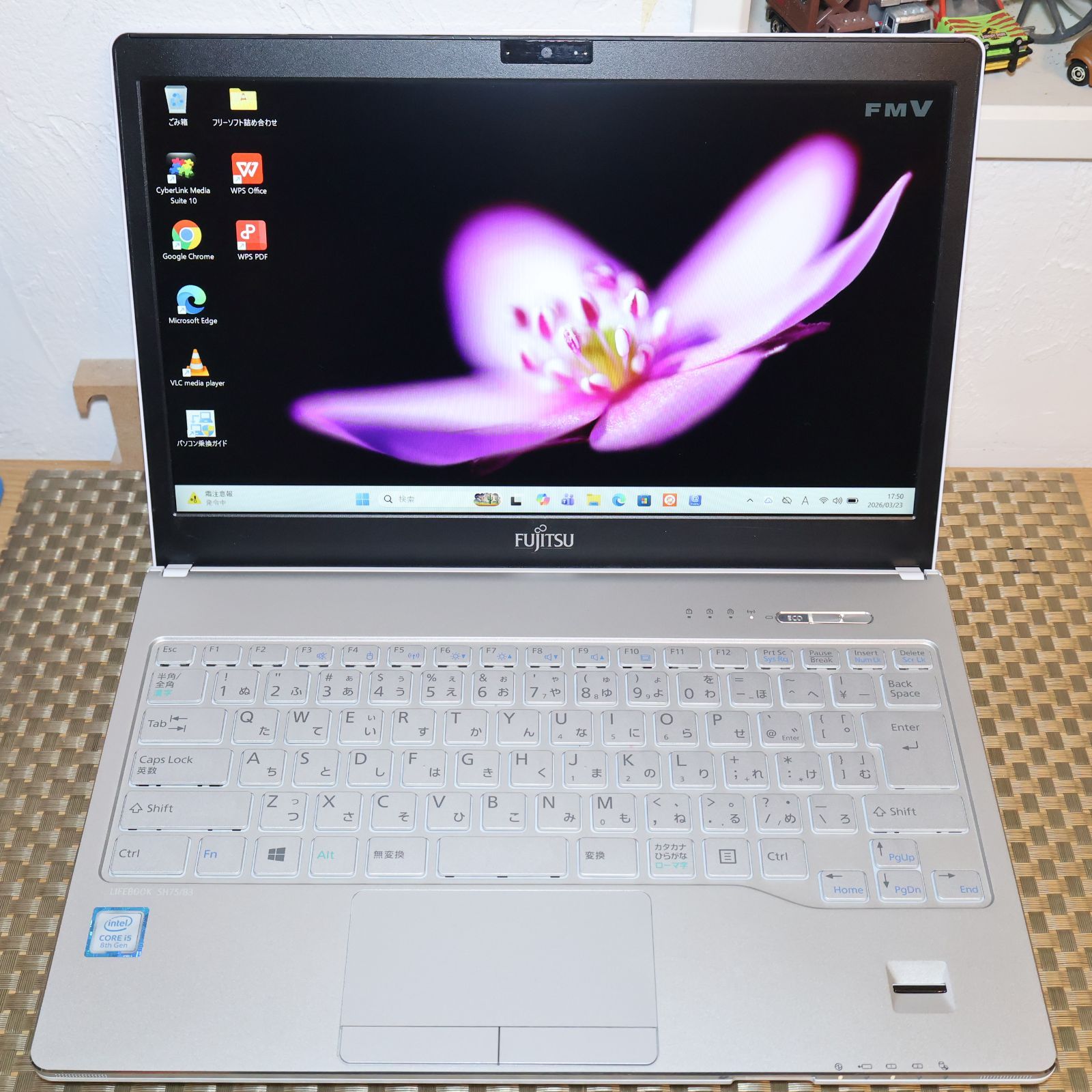 極上!人気の白Win11公式対応i5/メ8G/SSD/DVD/無線/指紋/カメラ 極上!人気の白Win11公式対応i5/メ8G/SSD/DVD/無線/指紋/カメラ