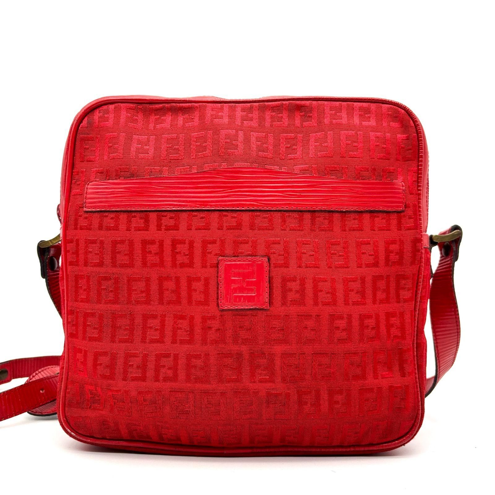 FENDI フェンディ ズッカ ショルダーバッグ キャンバス レザー レッド 