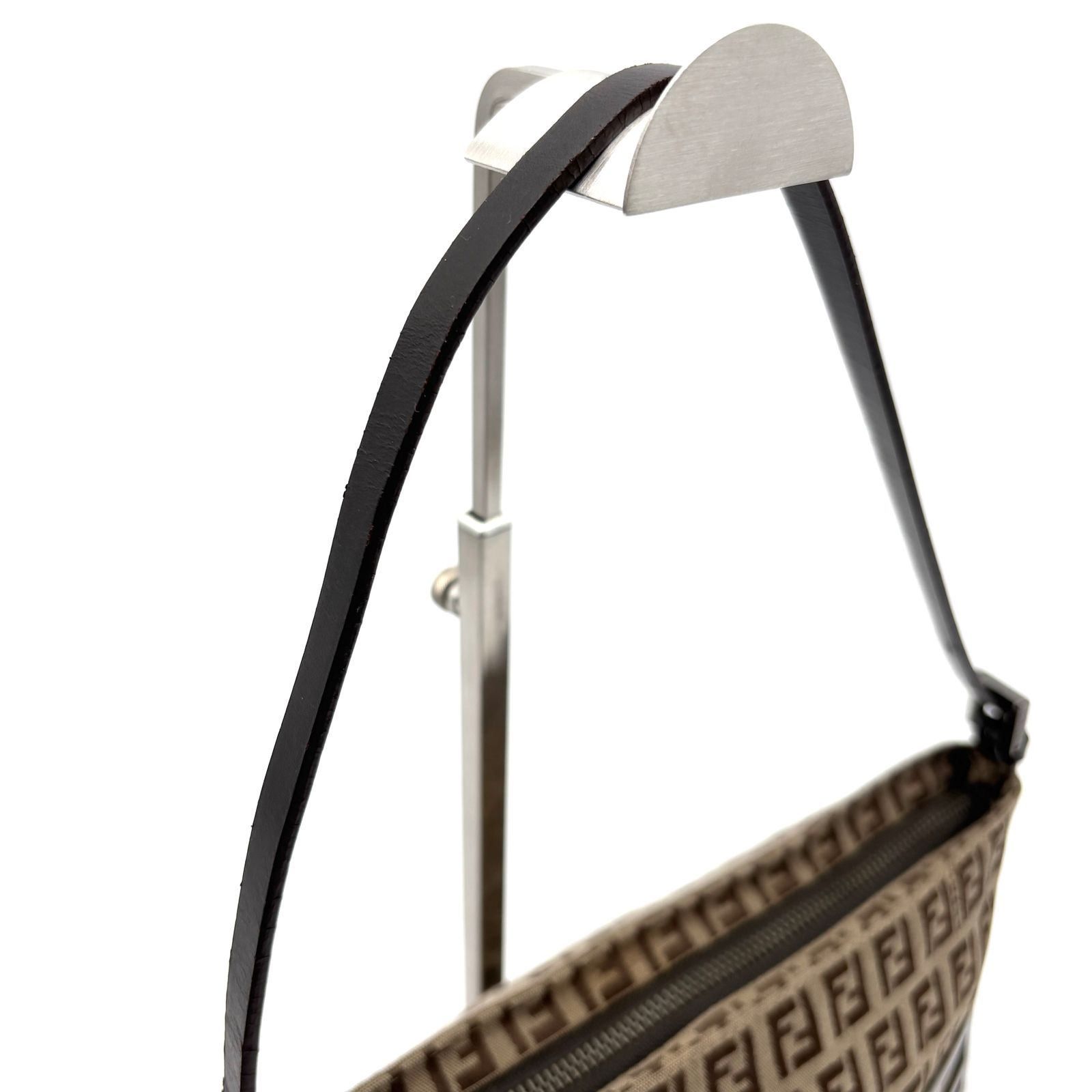 FENDI ズッキーノ ロゴポーチ キャンバス ワンハンドル アクセサリー