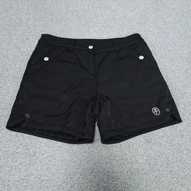 70 CASTELBAJAC カステルバジャック 防風 ハーフパンツ ゴルフ 70 CASTELBAJAC カステルバジャック 防風 ハーフパンツ ゴルフ
