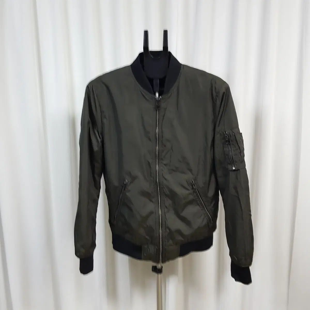 ザラZARA フェイクレザーボンバージャケット 中綿 キルティング M 