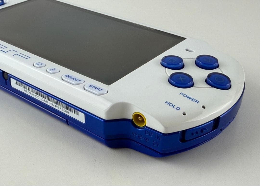 美品 PSP3000 モンスターハンター 3rd 新米ハンターズ パック 本体 