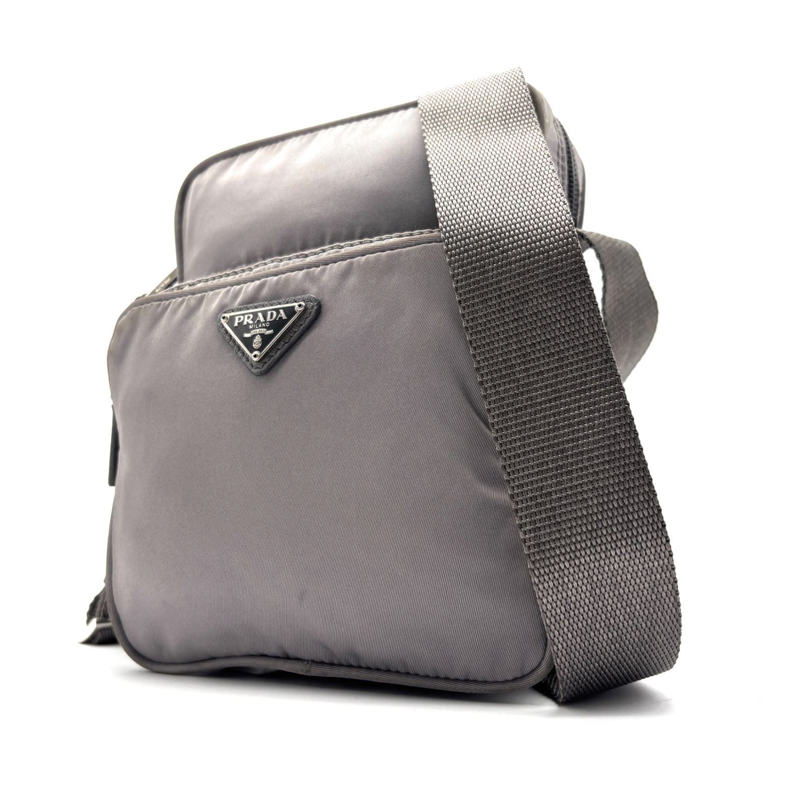 美品 PRADA プラダ テスート ナイロン ショルダーバッグ 三角ロゴ 白 