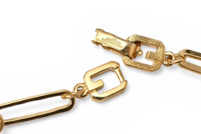中古】 ジバンシー ロング ネックレス GIVENCHY GGロゴ 4Gロゴ 留め具 