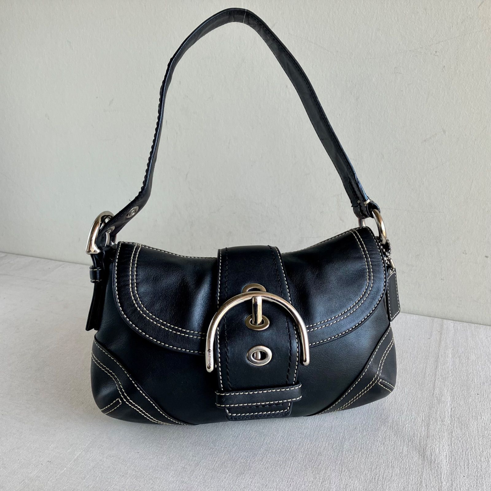 Coach Vintage Small Soho Black Leather Shoulder Bag w/Contrast 