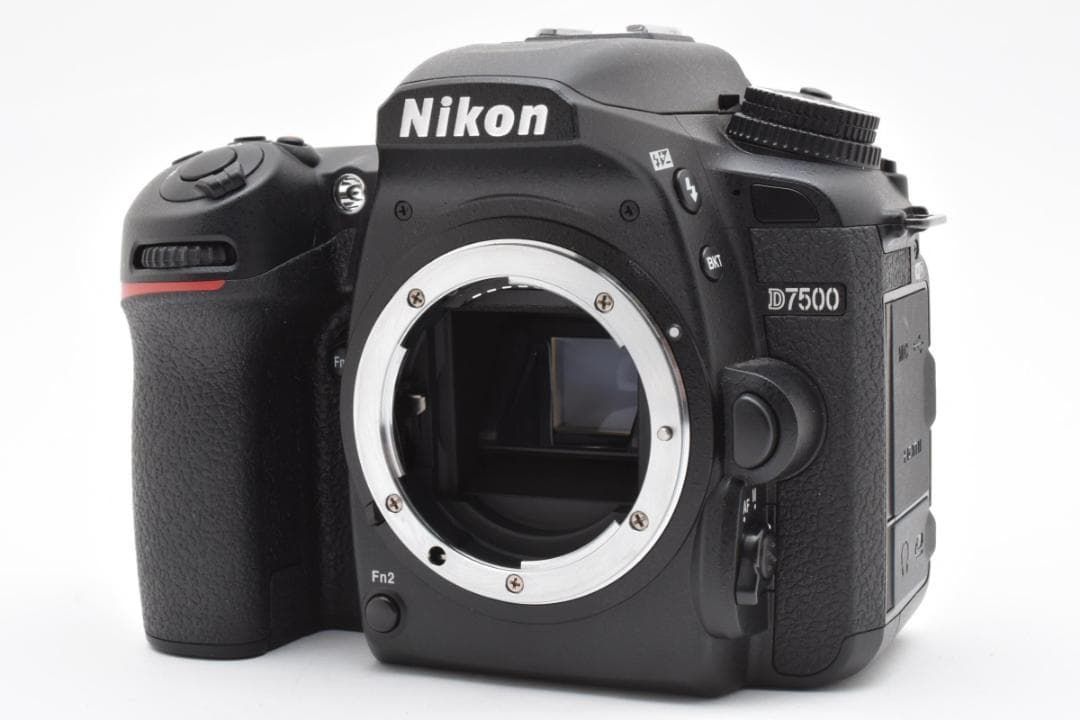 ☆極上品☆ニコン Nikon D7500 ボディシャッター回数400回#1814 ☆極上品☆ニコン Nikon D7500 ボディシャッター回数400回#1814