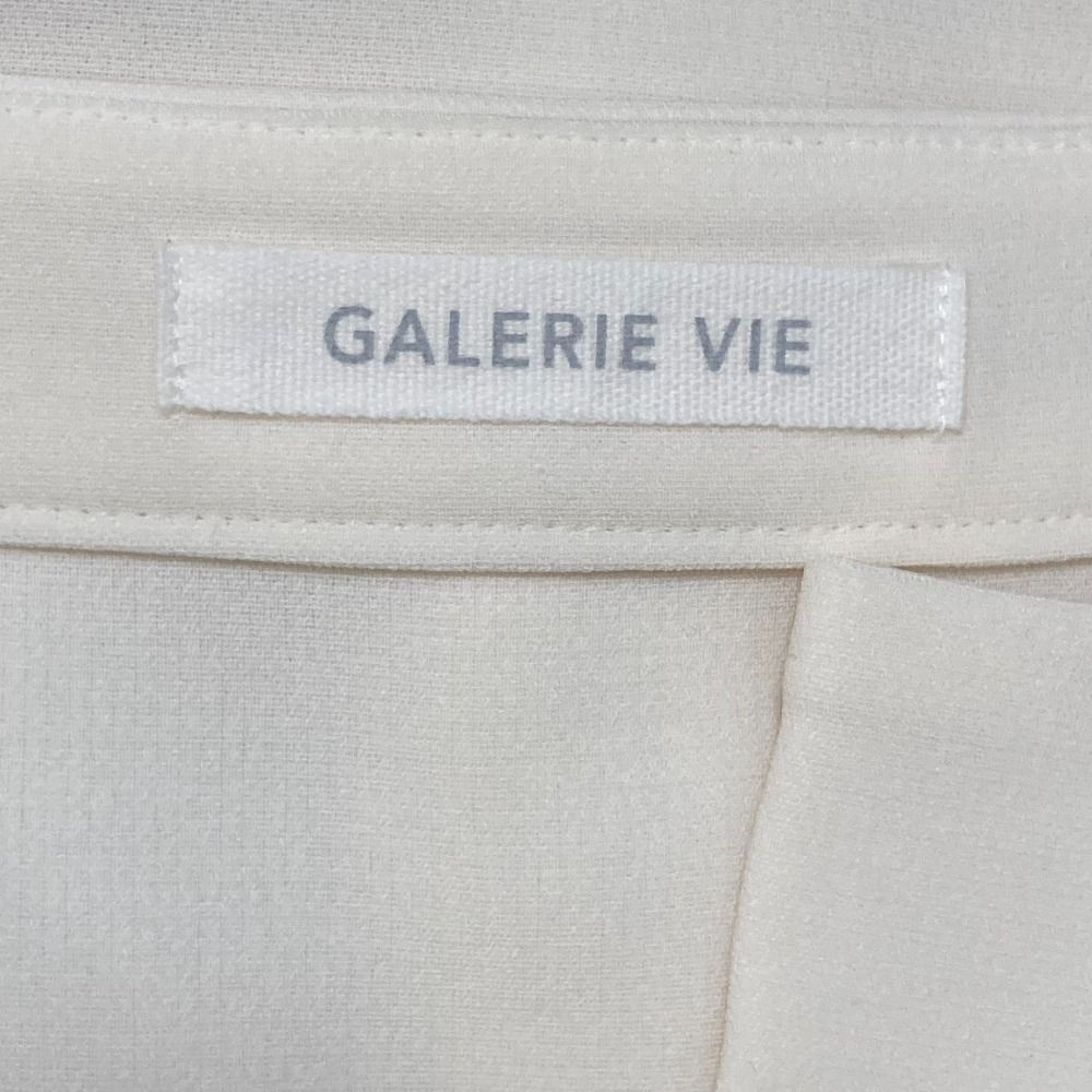 美品 25AW GALERIE VIE ギャルリーヴィー トゥモローランド ダブルクロス ワイドフィットベスト サイズF ホワイト レディース 古着 中古 USED 美品 25AW GALERIE VIE ギャルリーヴィー トゥモローランド ダブル