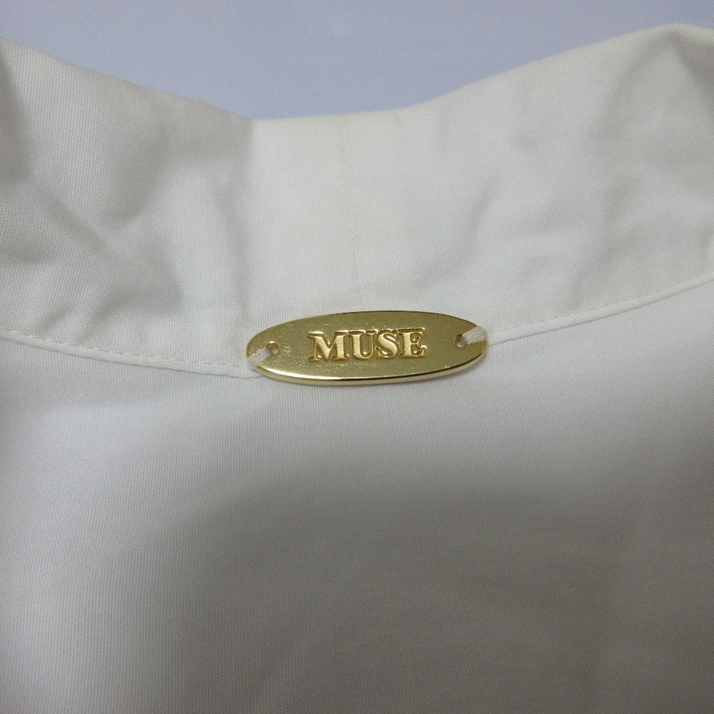 良品 23AW MUSE de Deuxieme Classe ミューズドゥドゥーズィーエムクラス BOWTIE シャツ ホワイト レディース 古着 中古 USED 良品 23AW MUSE de Deuxieme Classe ミューズドゥドゥーズィーエム