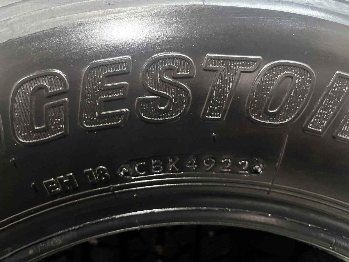 BS BRIDGESTONE BLIZZAK W979 215/70R15 107/105L LT 15インチ ライト 