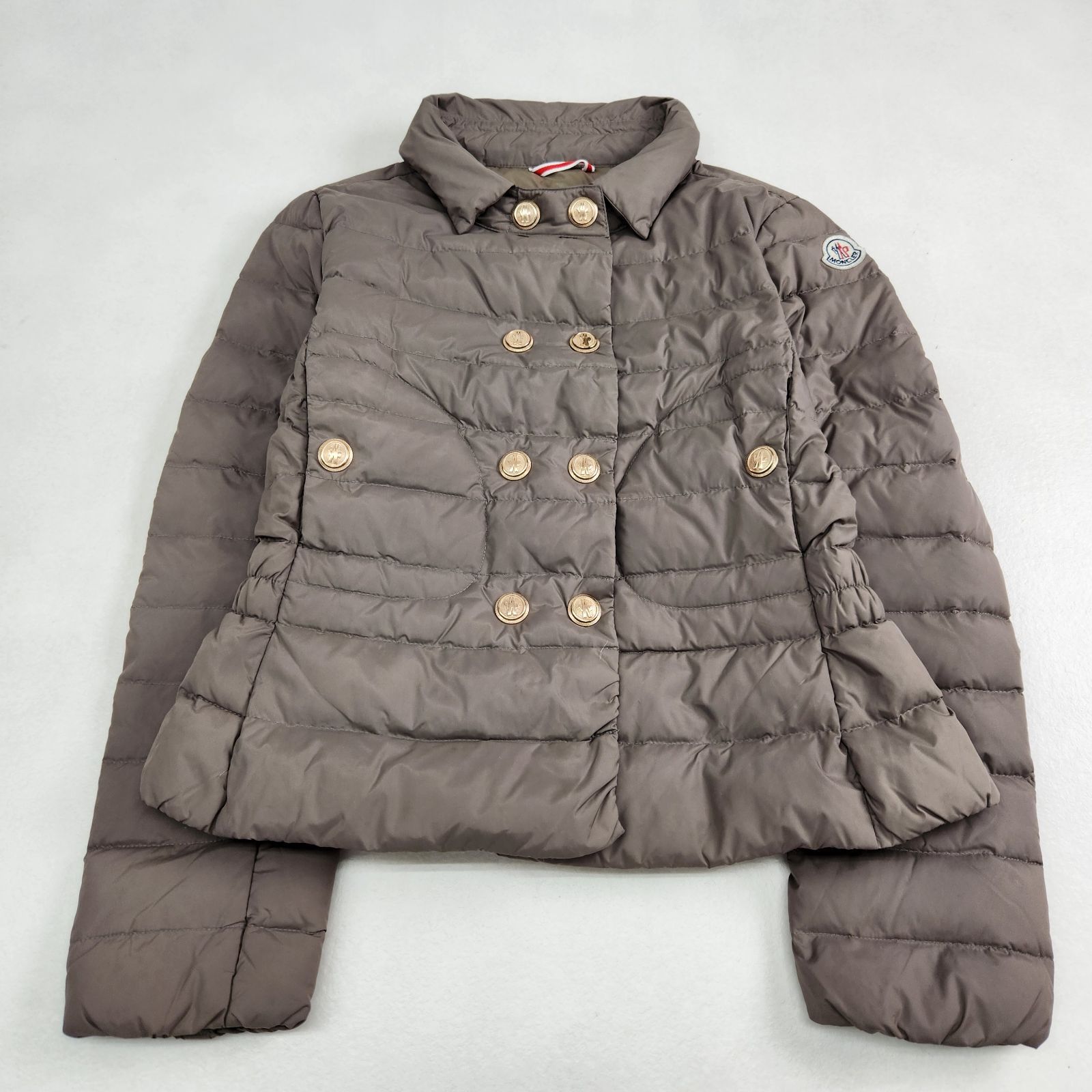 MONCLER ダウンジャケット モンクレール ショート丈 ライト 金 MONCLER ダウンジャケット モンクレール ショート丈 ライト 金