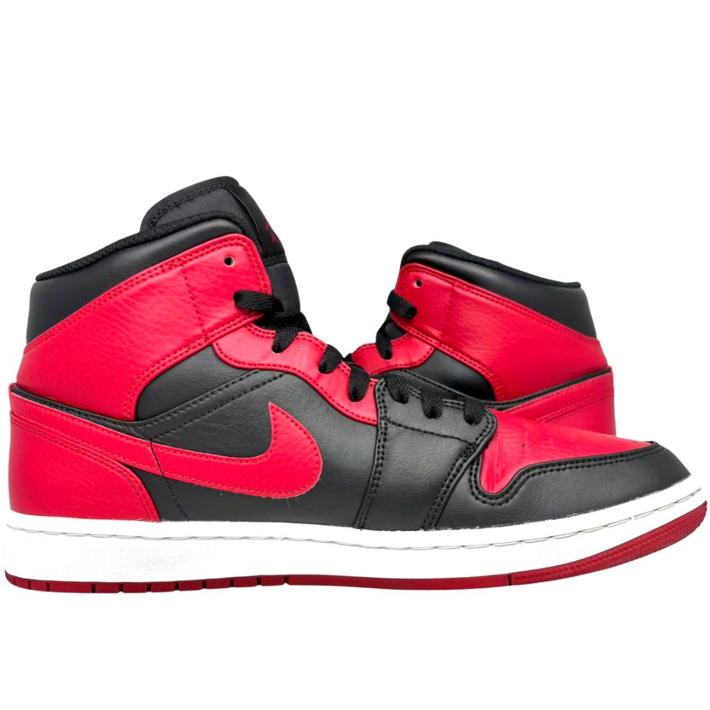NIKE AIR JORDAN 1 MID 
