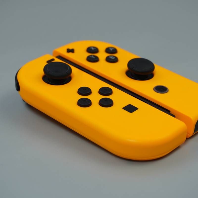 Nintendo Switch 本体 オレンジのジョイコン付き 楽天市場】Nintendo Switch Joy-Con(R) ネオンオレンジ 右 ジョイコン