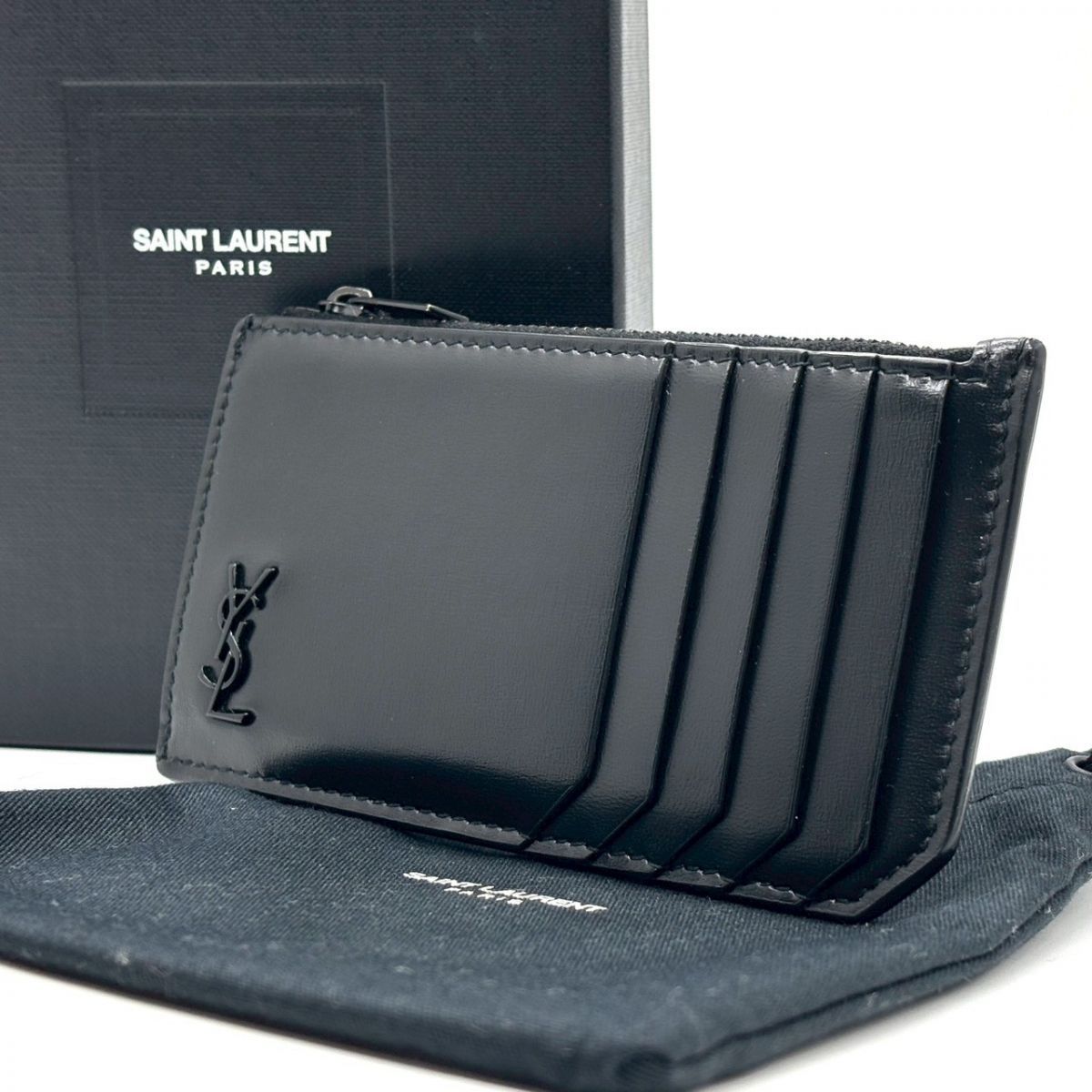 黒で仕留める品格】 SAINT LAURENT フラグメントケース YSLロゴ 黒で仕留める品格】 SAINT LAURENT フラグメントケース YSLロゴ