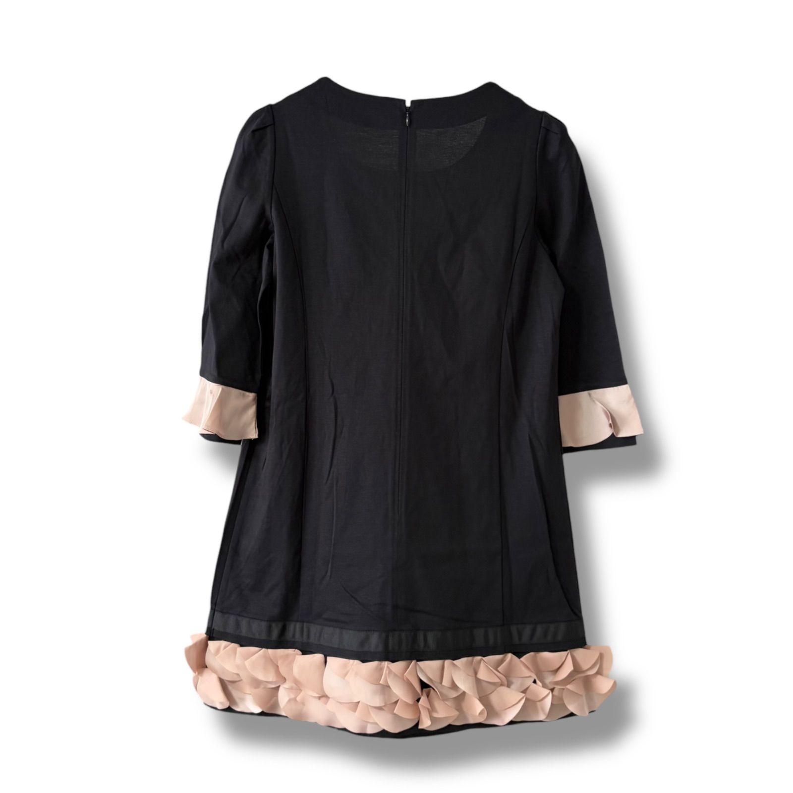 TO BE CHIC トゥービーシック ブラック ワンピース 七分袖 フリル ひざ