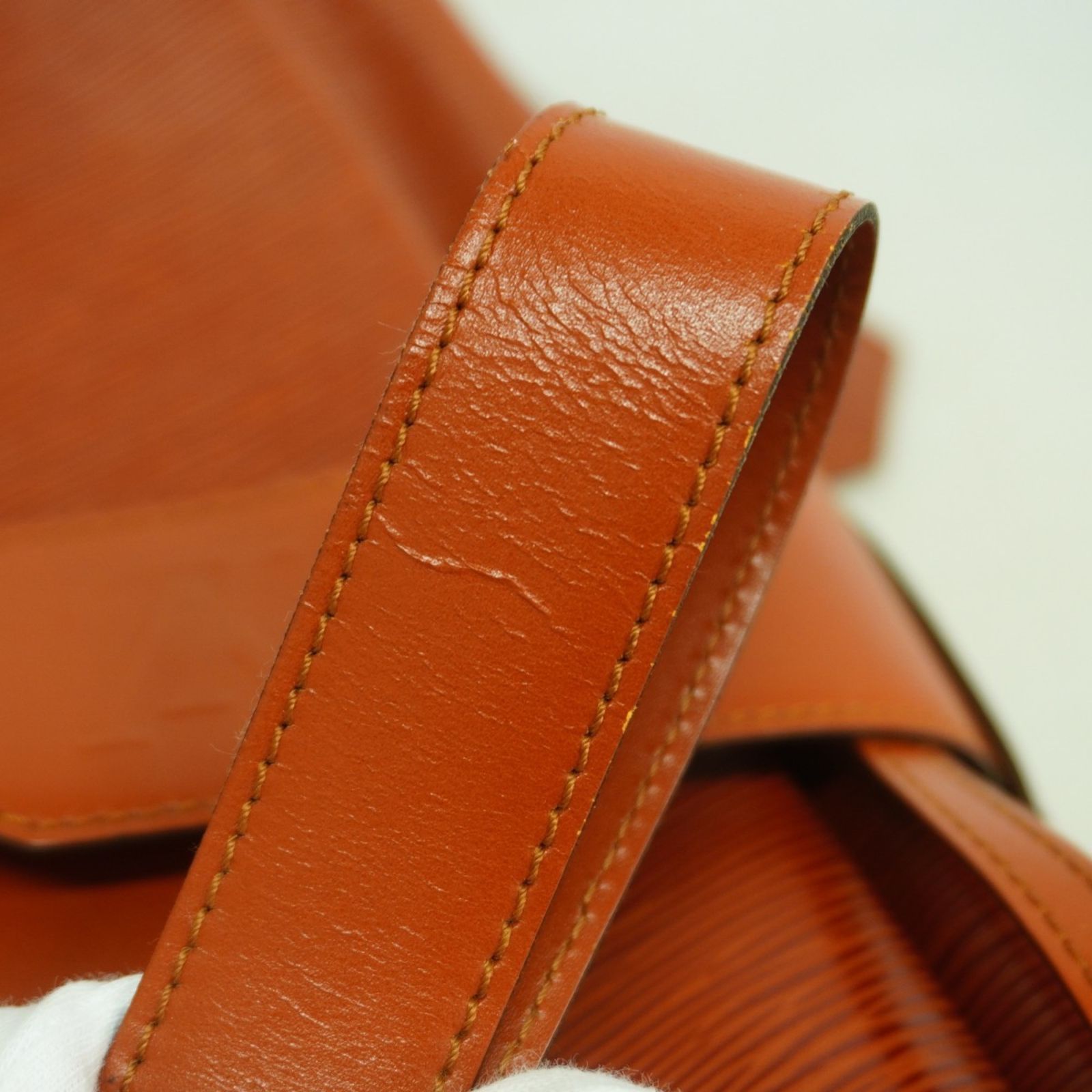 ルイ・ヴィトン(Louis Vuitton) ルイ・ヴィトン ショルダーバッグ エピ 