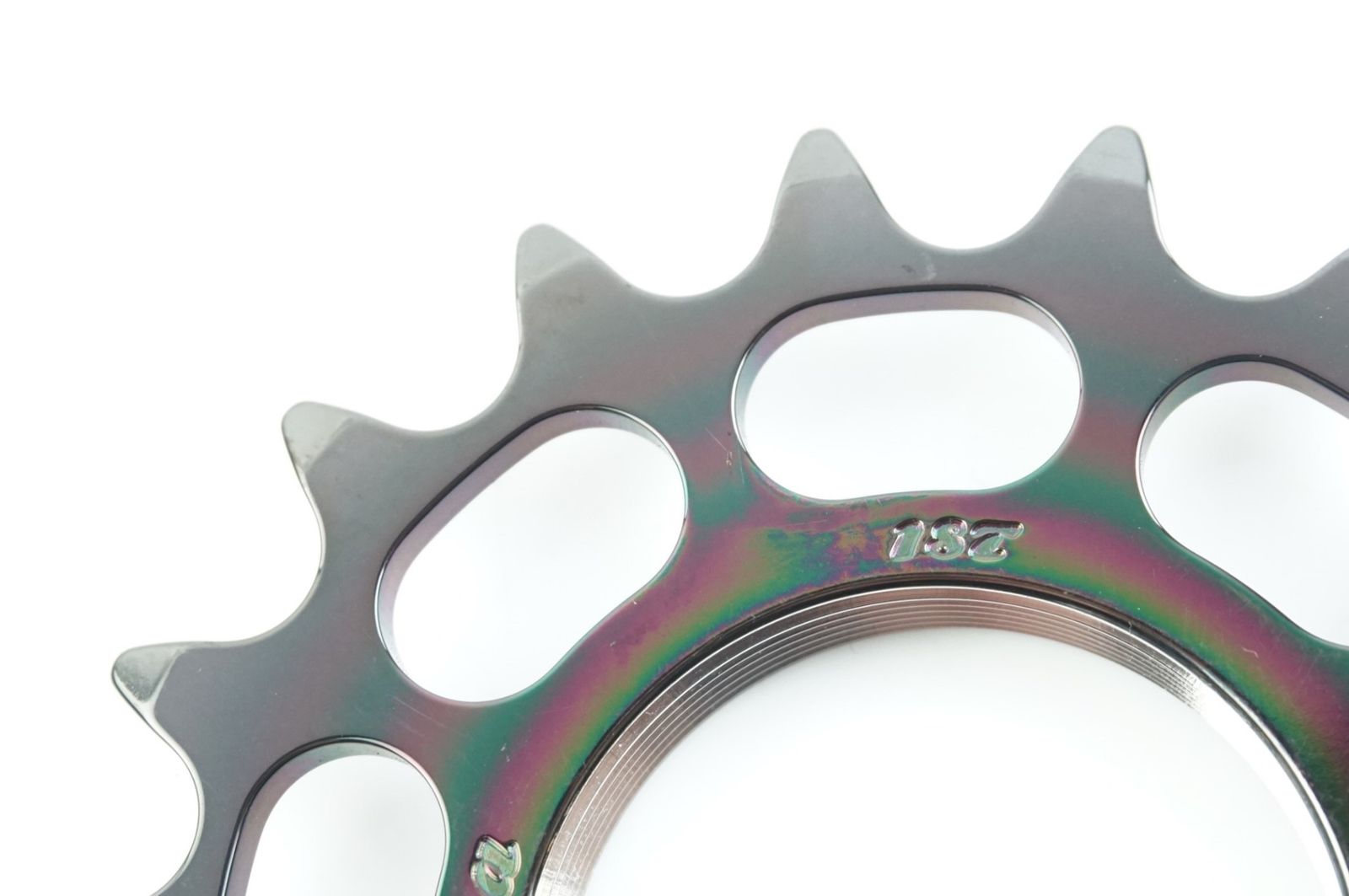 NOVACORONA 「ノバコローナ」 64チタン 18T コグ / バイチャリ中目黒店
