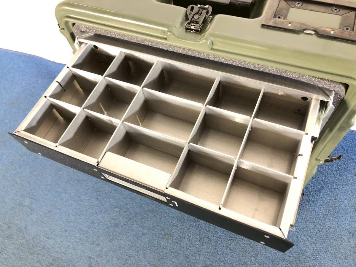 ◎ ラスト【米軍放出品】PELICAN/ペリカン 8ドロワーメディカルケース