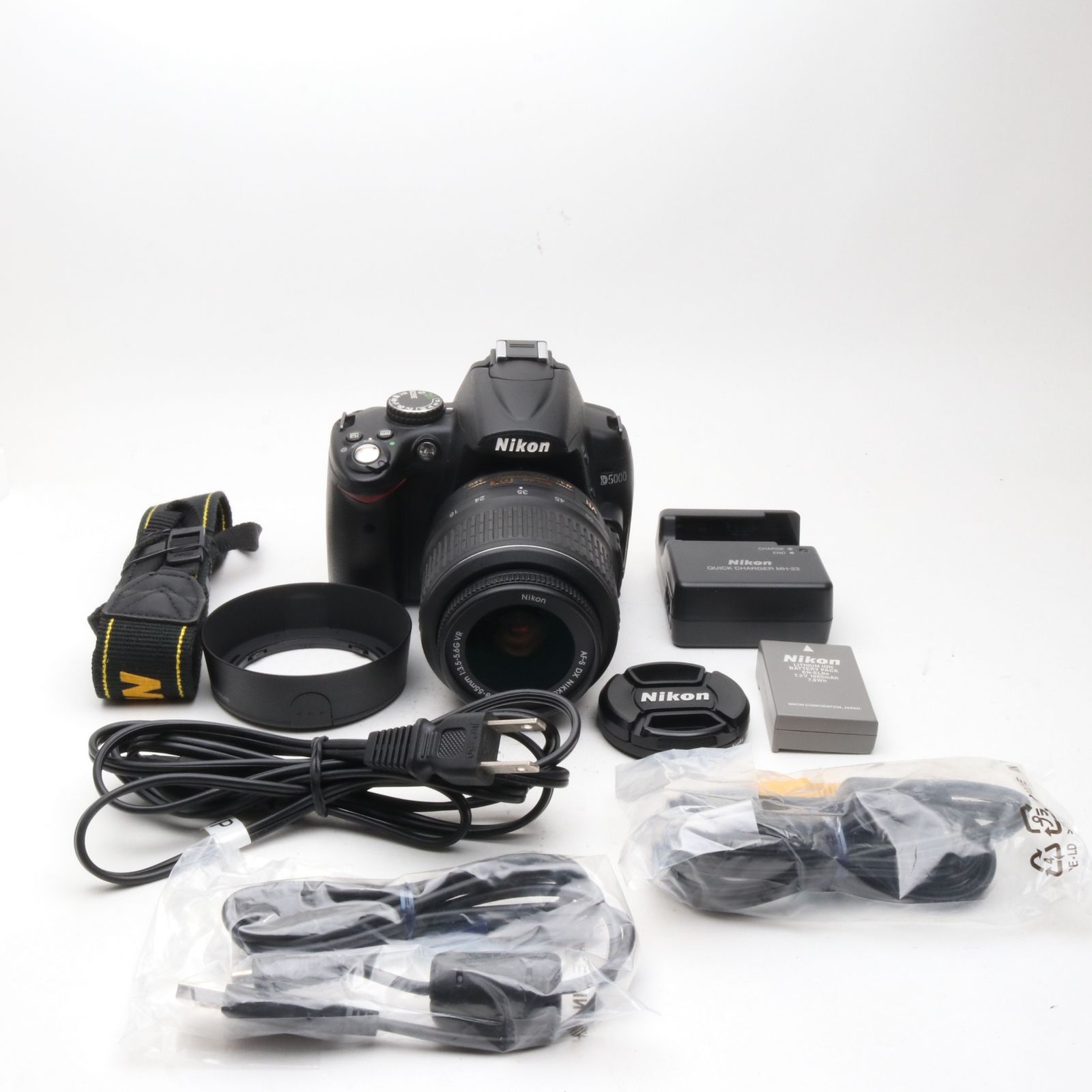 Nikon デジタル一眼レフ D5000 レンズキット リモコン付き | 95.167 