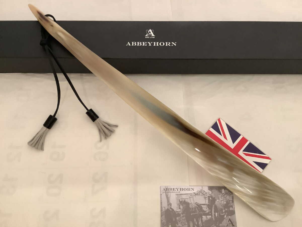 靴べら 英国製 アビーホーン50cm級 本水牛角 Withタッセルロングシューホーン LH50/A N018