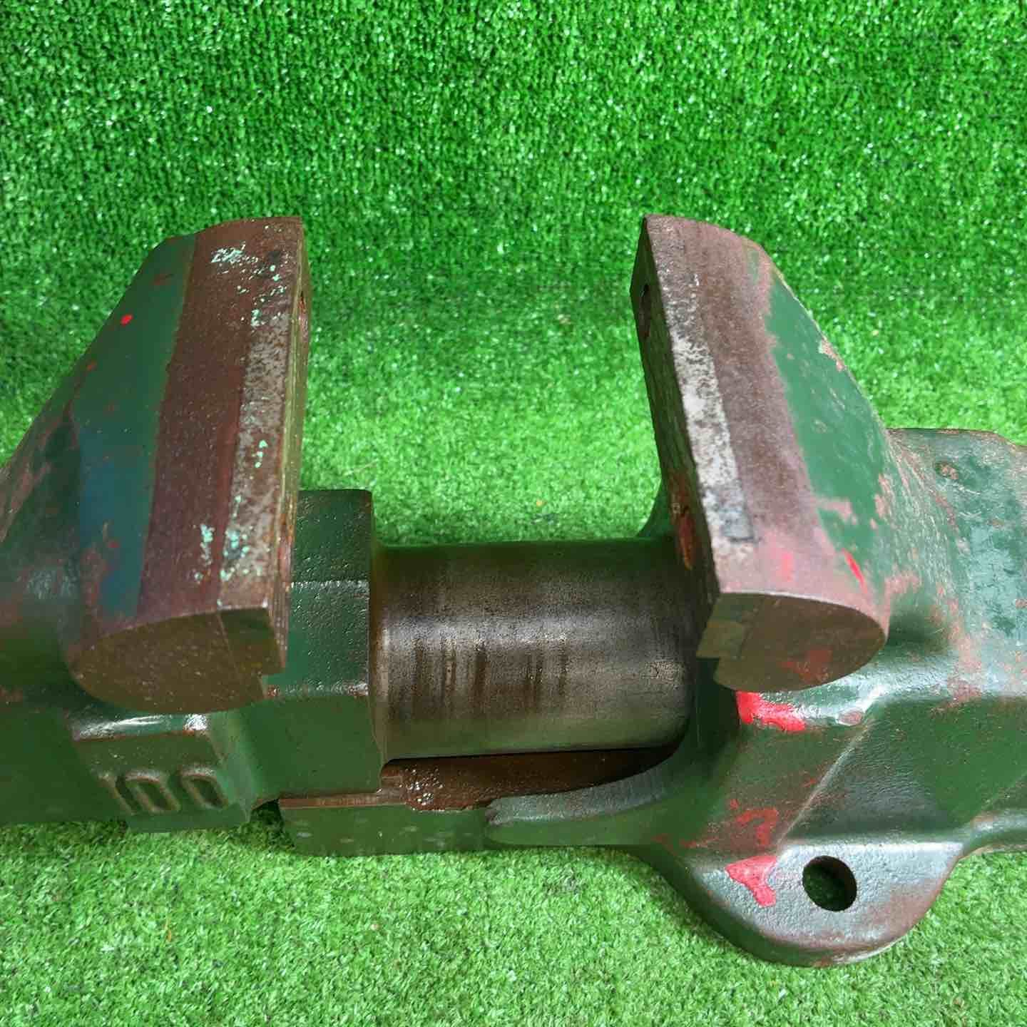 中古品】 日ノ出 HINODE リードバイス バイス 万力口金幅 100mm 【藤沢 