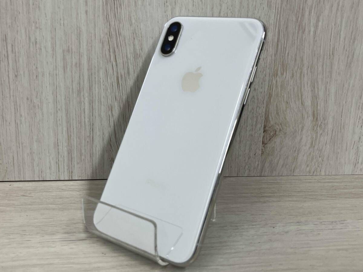 iPhone Xs Silver 64 GB docomo 【公式通販】