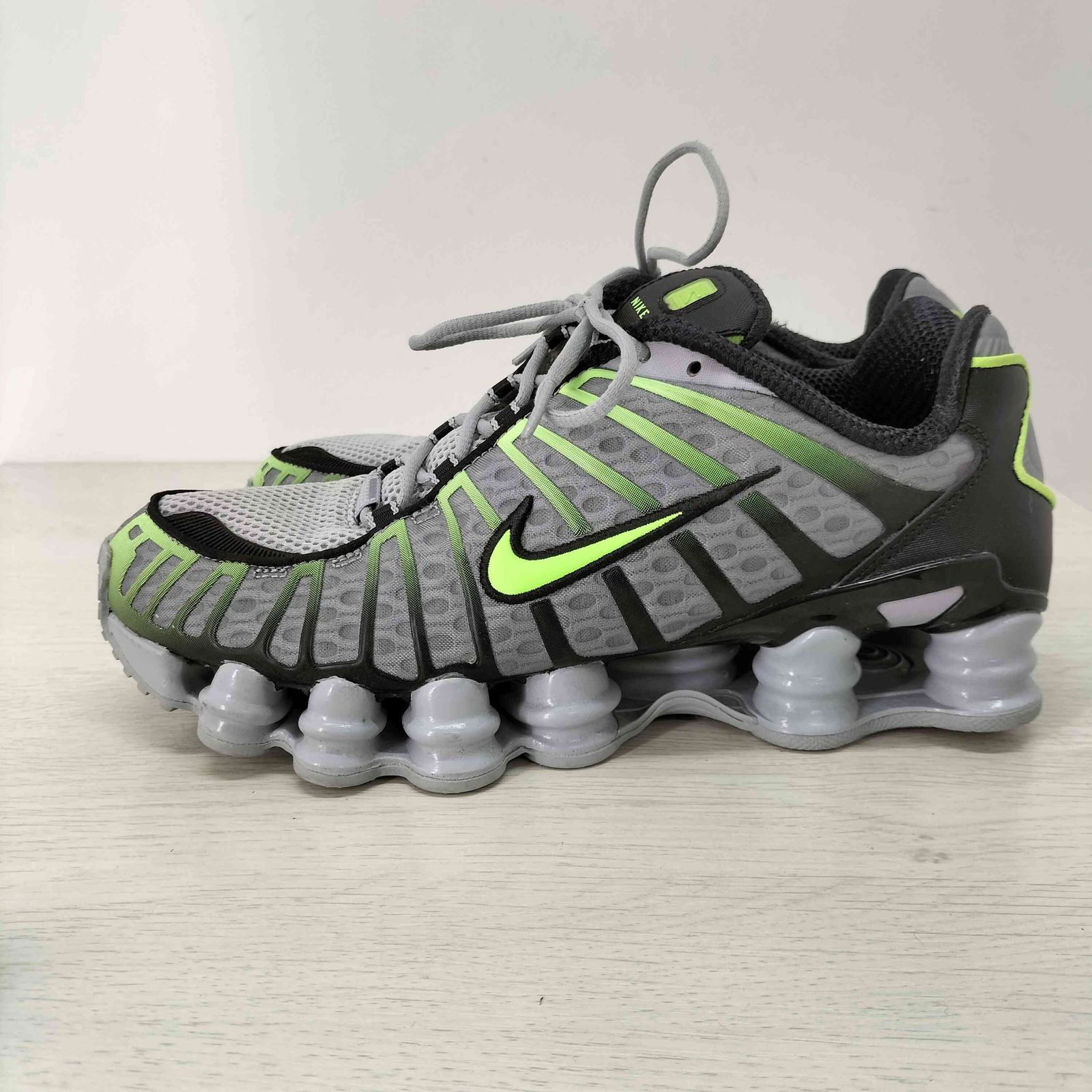ナイキ NIKE SHOX TL WOLF GREY/LIME BLAST-BLACK メンズ JPN：26.5 