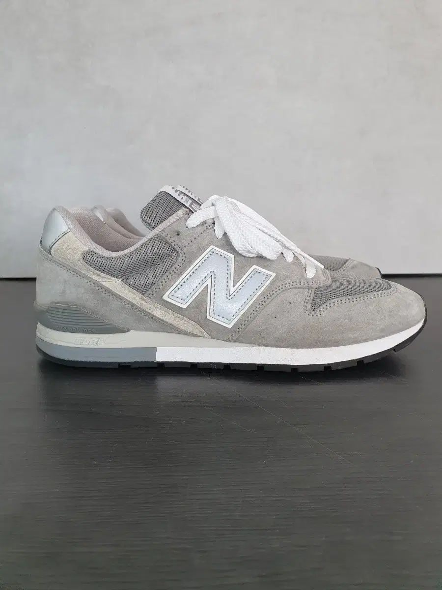 ニューバランス 996 グレー