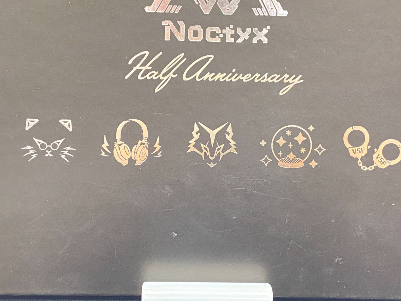 盛岡41-0040] NIJISANJI EN「Noctyx Half Anniversary Goods」缶バッジ 